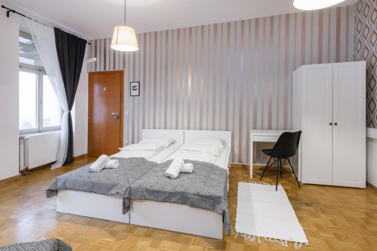 Royal Rooms*** Ljubljana Bagian luar foto