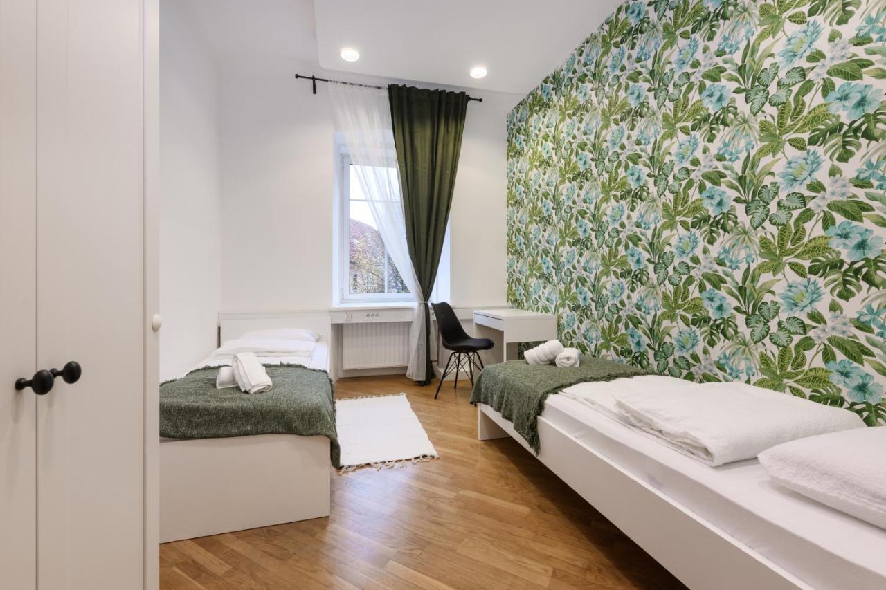 Royal Rooms*** Ljubljana Bagian luar foto
