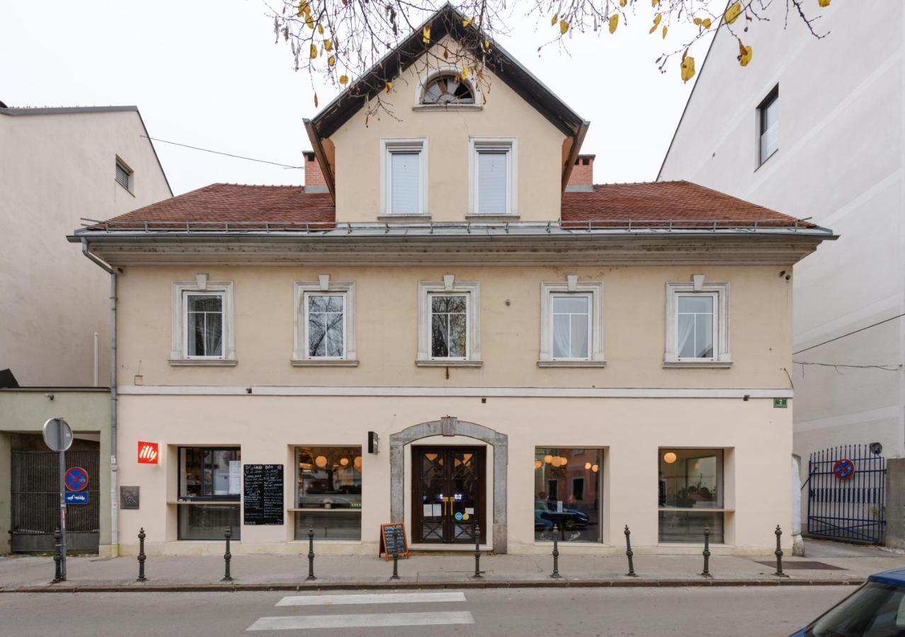 Royal Rooms*** Ljubljana Bagian luar foto